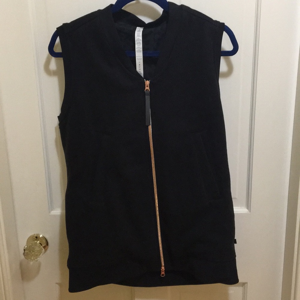 Lululemon vest